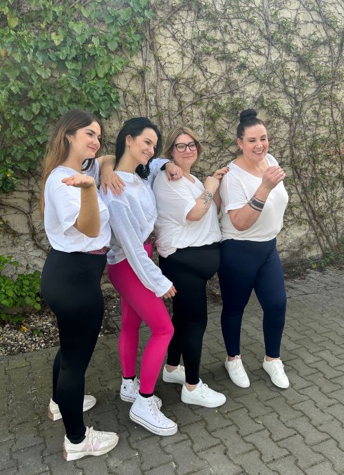 Lipödem Heldinnen by LIPOELASTIC – Sylvie, Jule, Lyn & Tanja